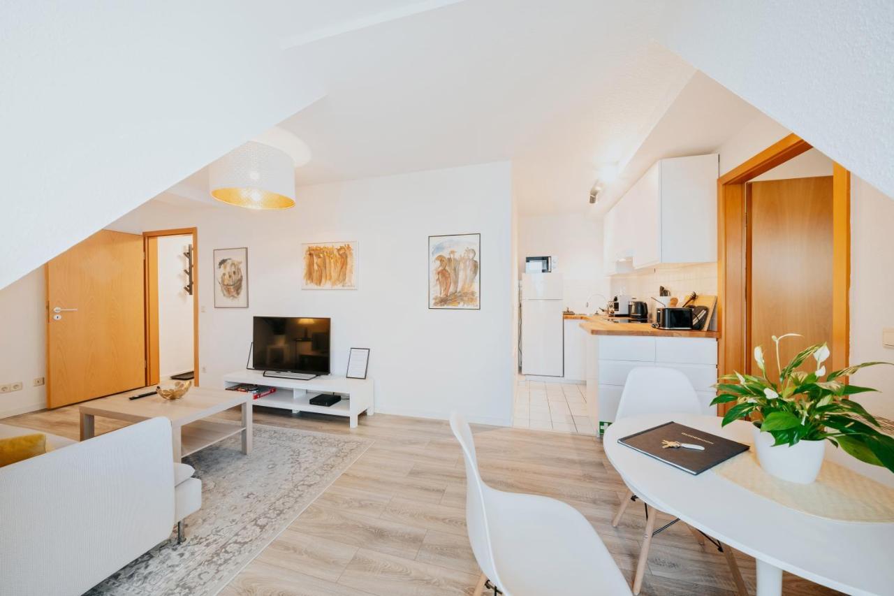 Bliss Place - Serviced - Arbeitsplatz, Zentral, Kueche, Waschmaschine, Smarttv